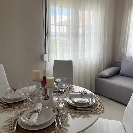 Armonia Guest House Nea Roda Exterior photo
