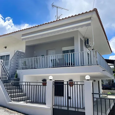 Armonia Guest House Nea Roda Exterior photo